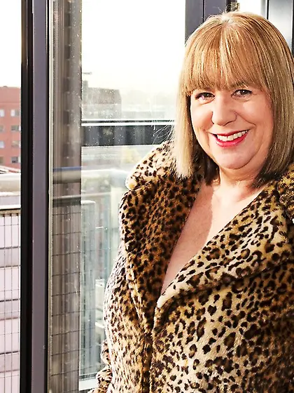 Cougar Speedy Bee from United Kingdom