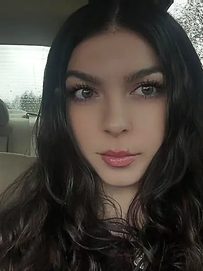 Karina Aubrey Feuti | Random Dumb Cunt from Reddit