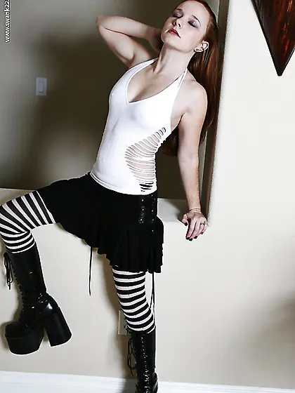 Model upskirt masturbation