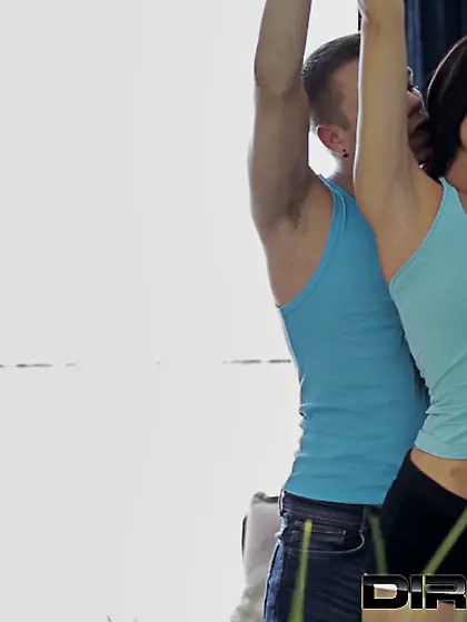 Black-haired babe innocent green