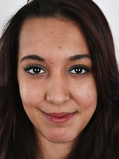 Czech whore Rita Sinclair gets naked and sits on a stool taking