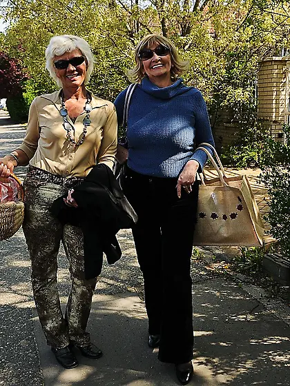 Orchidea and Sally like