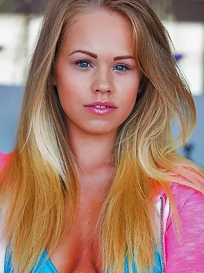 Magnificent girl sucking hard a huge black cock before riding ha