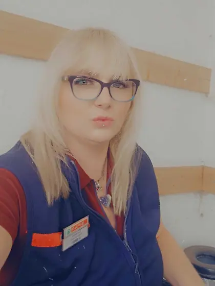 Kathrin Pendl,  notgeile Kassiererin aus Graz