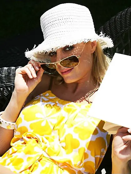 Holly Sampson and her boyfriend fuck hard during a private picni