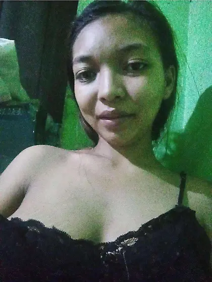 Mayrahs saggy milf tits