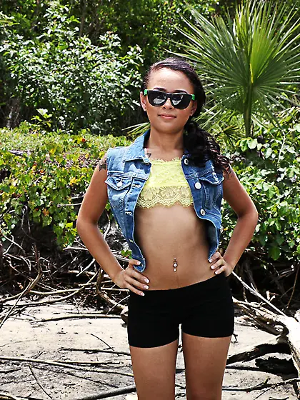 Small brunette black shirts