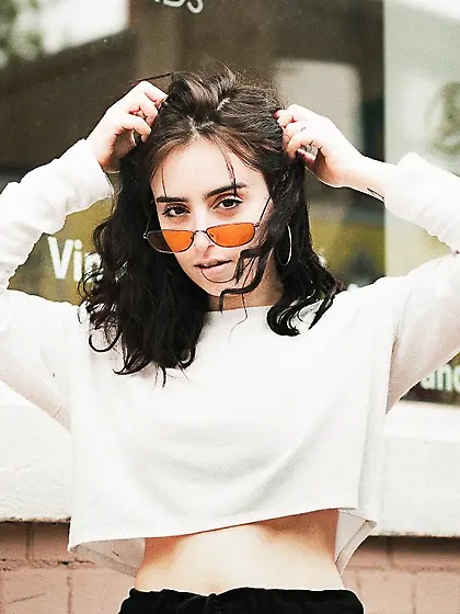 Raye wants to be a webslut