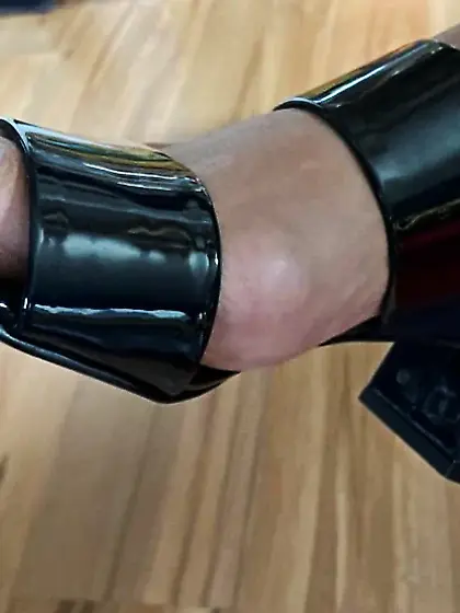 Black Patent Mules and Sexy Feet