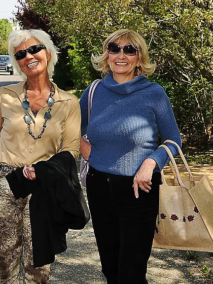 Orchidea and Sally like