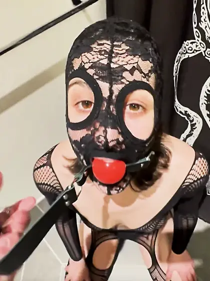 Slave Apologies to Master wirth Blowjob