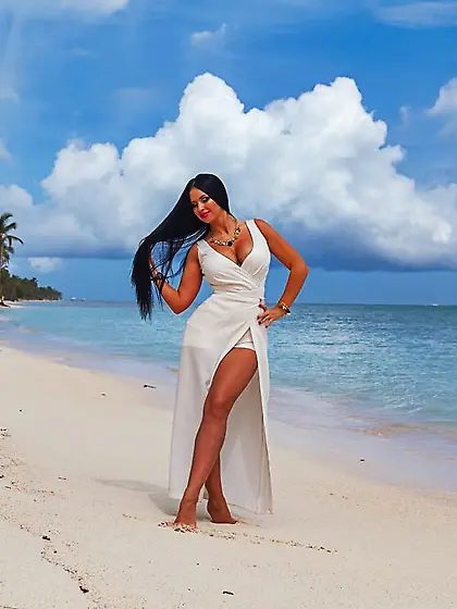 Bisexual fingering squirt