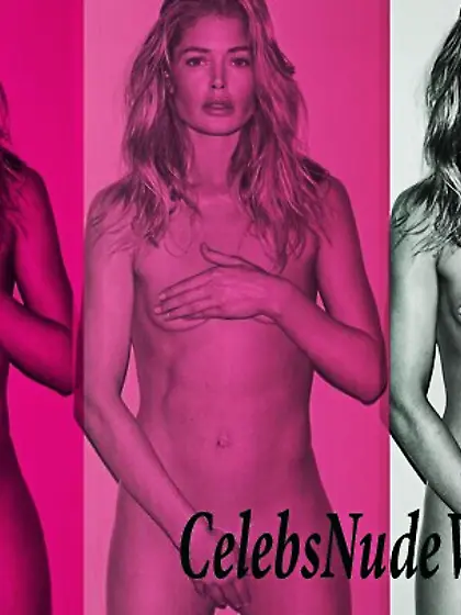 Doutzen Kroes & Lara Stone Nude Photos
