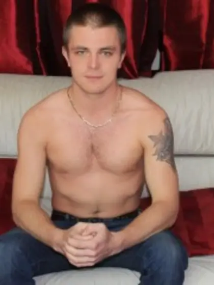 Brunette Nick Live Orgasm.