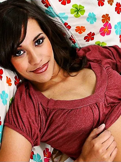 Courtney Page gets naked in her room,  sucks cock and gets fucked