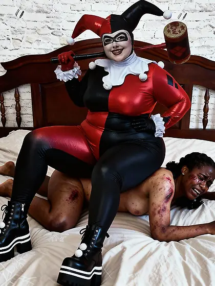 Harley crushes coon under ass