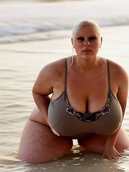 Lustgard Njorijanna - Look alike #4