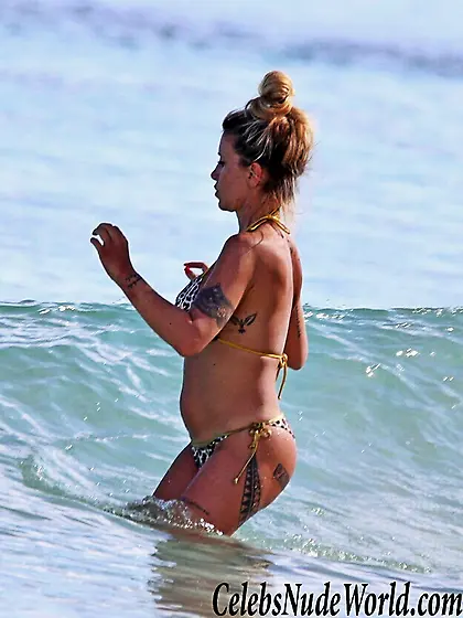 Florencia Peña Bikini