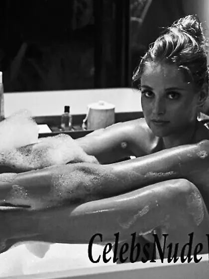 Genevieve Morton Best Nude collection