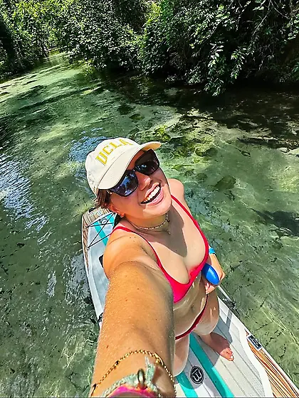 Blonde petite teen Roos