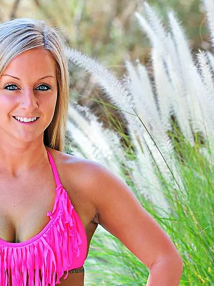 Busty blonde darling Melissa Matters is spreading her ass cheeks