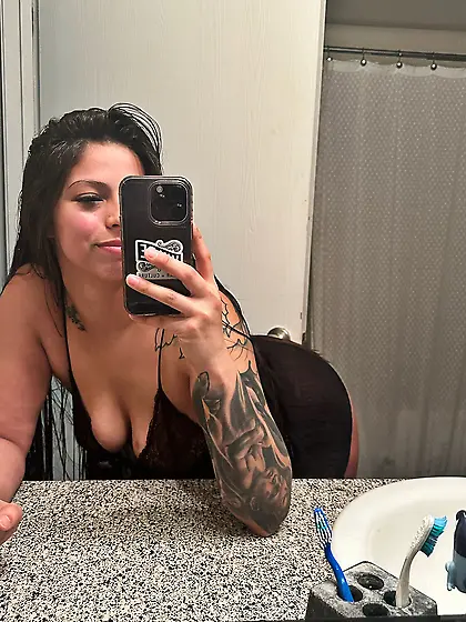 Look at this pathetic slut