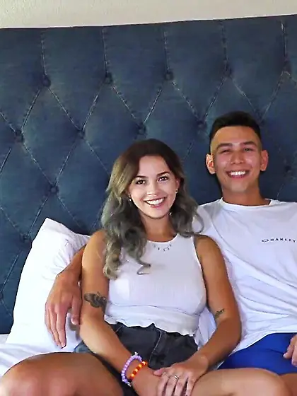 Hot young couple has amazing fucking orgy