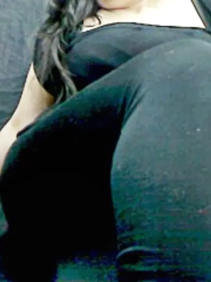 Brunette einzelnen rennen perform