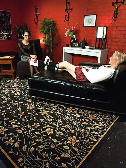 Shemale glasses pounds blondes