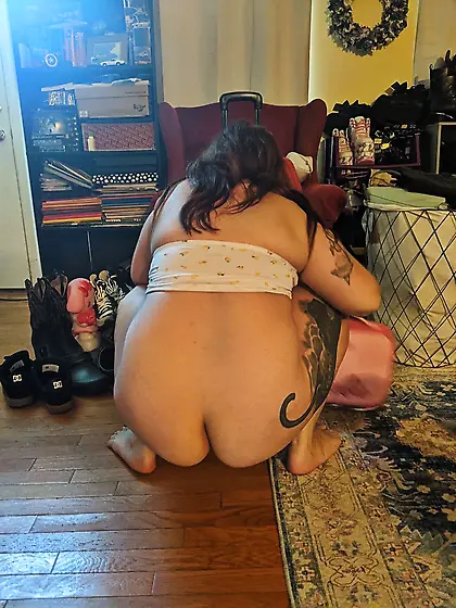 G’ana the fat dirty whore