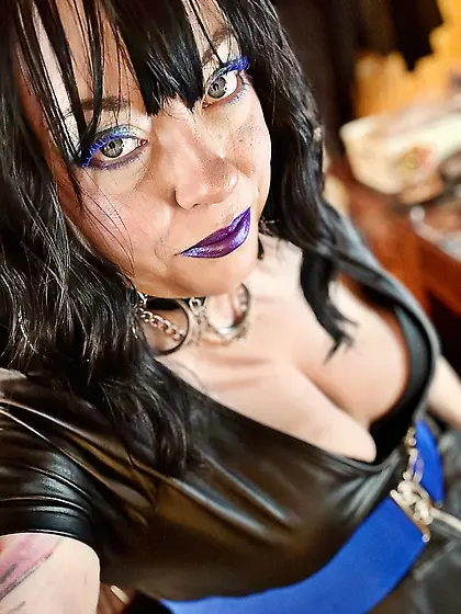 Tina Snua Selfies #135