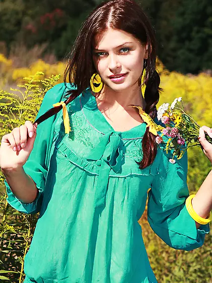 Big tits naked dance