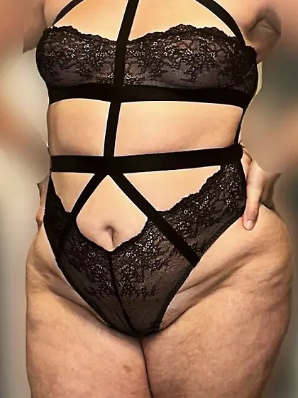 Chubby Thick PAWG Wife On Display in Sexy Strappy