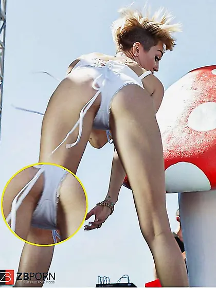 Miley Cyrus Greatest of December 2013! Cameltoe