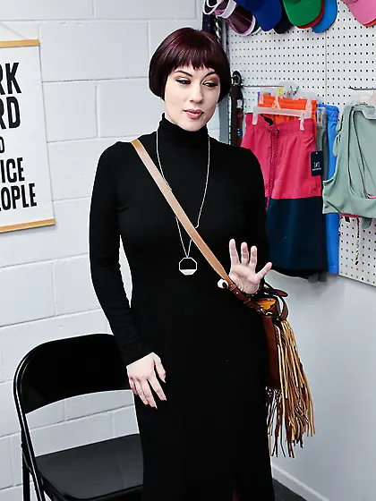 Redhead Jessica Ryan gets nailed by a security guard Rusty Nails