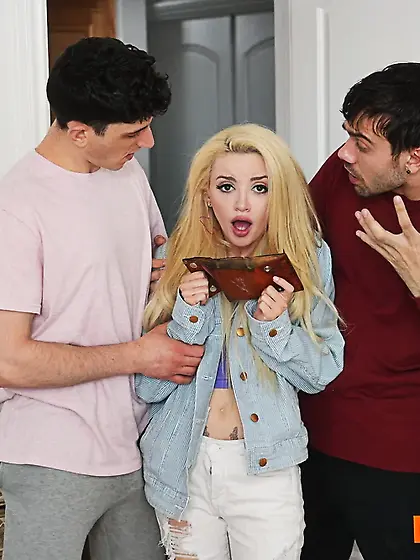 Dirty anal threesome with slutty stepsi Lola Fae