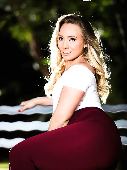 Small-tittied pornstar AJ Applegate is a possessor of wide hips