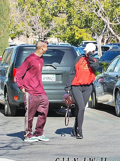 Kylie Jenner Huge Camel Toe While Out In Calabasas
