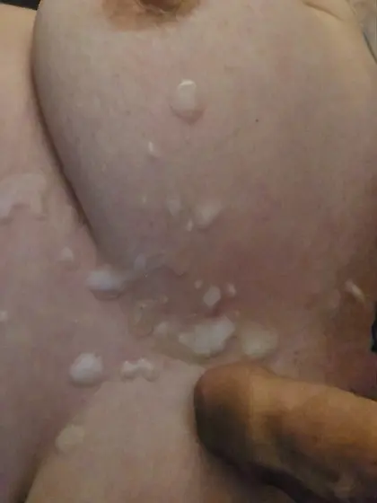 Ihre dicken titten vollgesaut...