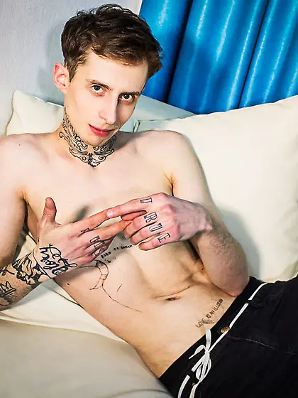 White young man sedfox