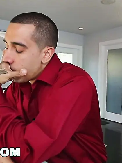 Teen spinner likes it hard 