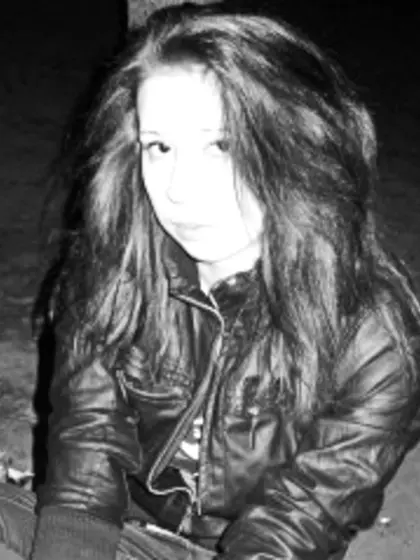 Brunette miya perform dancing