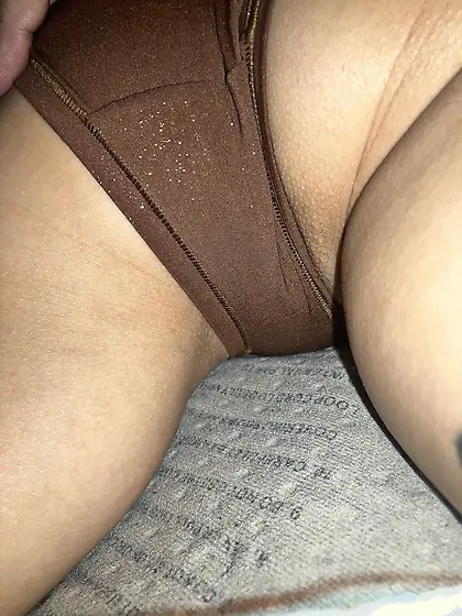 Sleepyhead falls asleep during butt massage