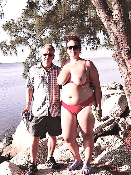 Tropical Swingers Resort