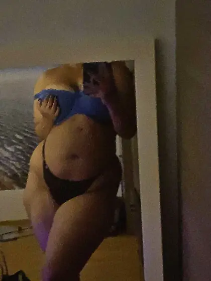 Chubby young arab slut