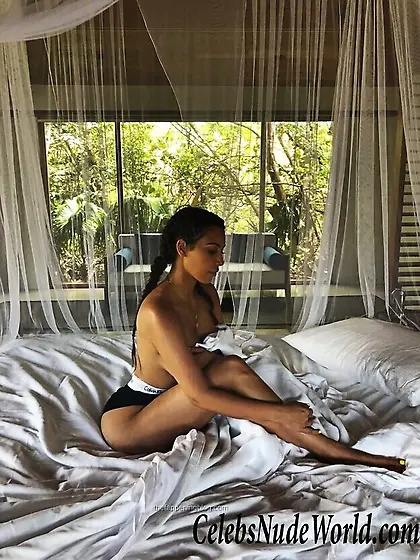 Kim Kardashian Topless