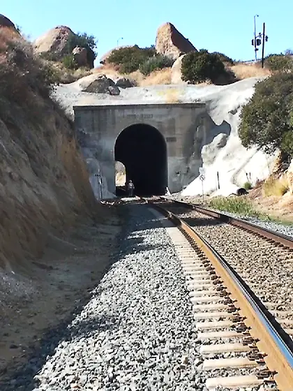 Alluring teenage honey just wants to satisfy her boyfriend in th