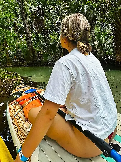 Blonde petite teen Roos