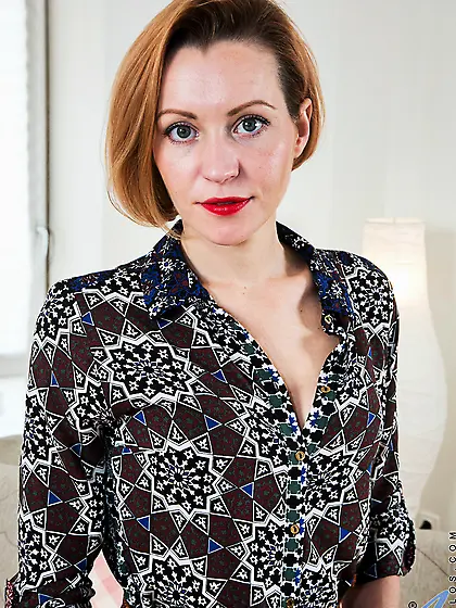 Horny hairy redheads masturbation