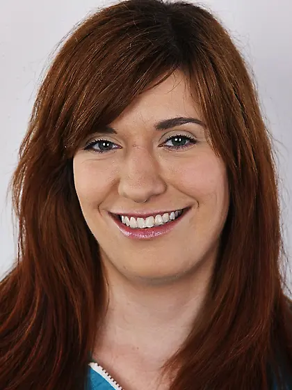 Hot redhead posing body